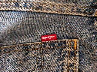 Falda vaquera Levi's midi con abertura