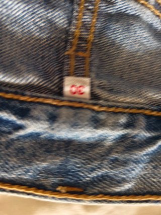 Falda vaquera Levi's midi con abertura