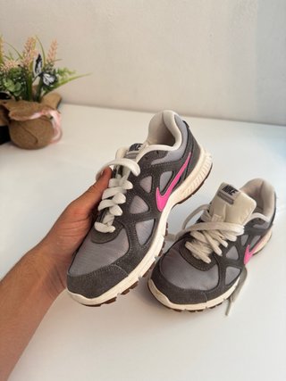 Zapatillas Nike Running Grises y Rosas