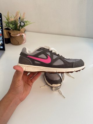 Zapatillas Nike Running Grises y Rosas
