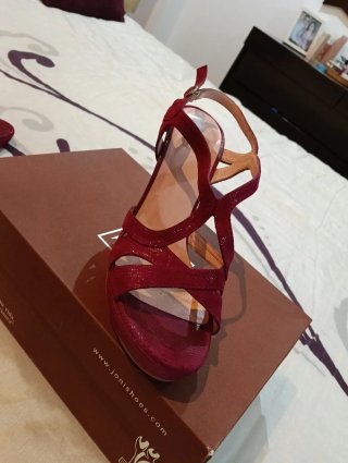 Sandalias de piel color buganvilla