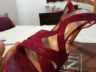 Sandalias de piel color buganvilla