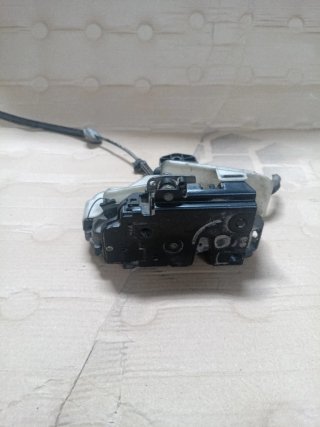 Cerradura Trasera Derecha VW Passat 2002