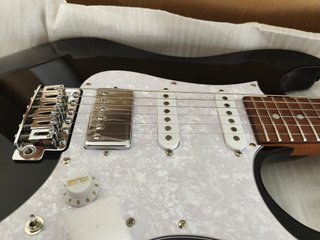 Chitarra Elettrica Ibanez AZ22S2-BK