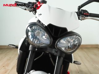 TRIUMPH STREET TRIPLE 765 R