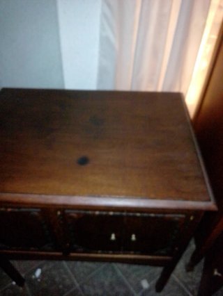 Gramófono mueble completo, principios siglo XX.