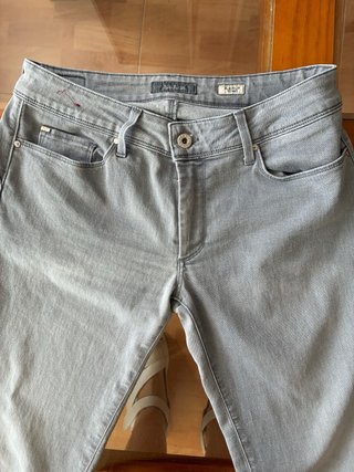 Vaqueros Salsa Push Gris Talle Bajo T.38