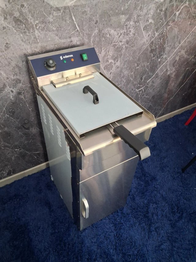 Freidora Edenox 10L  Profesional trifasica