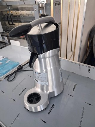 Exprimidora Edenox Profesional