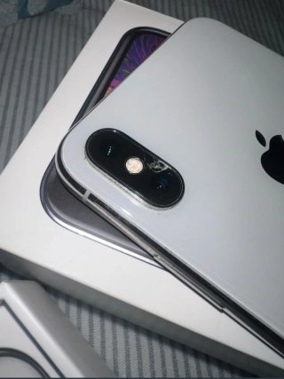 iPhone XS Max 64 GB