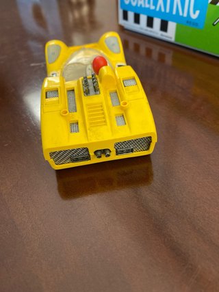 Scalextric Chaparral GT Amarillo
