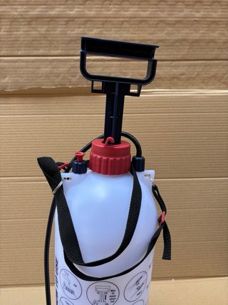 Pulverizador a Presión Spear & Jackson 8L