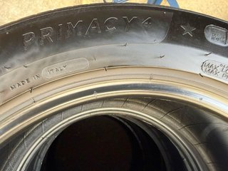 Neumáticos Michelin 225/55/17 101Y