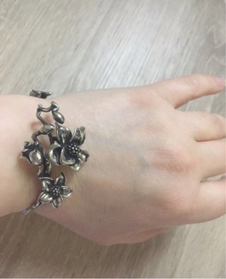 Pulsera plata estilo artesano vintage