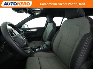 Volvo XC40 2.0 B3 Mild-Hybrid Core 2WD