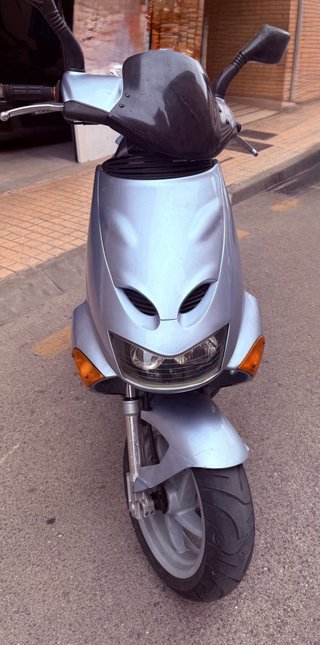 Scooter Aprilia SR Sporter 125 2t Plata/Negro