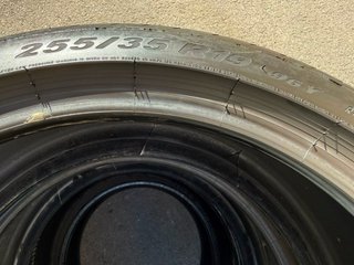 Neumáticos Pirelli 255/35/19 96Y