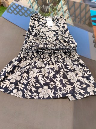 Vestido floral negro y blanco