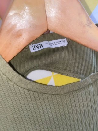 Camiseta Zara verde talla S