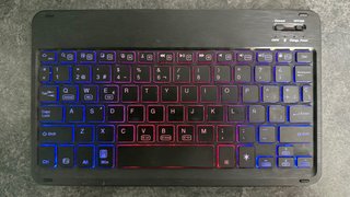 Teclado inalámbrico retroiluminado para tablet