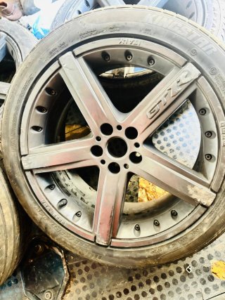 Llantas Kingstar 225/45R17 94W con Neumáticos