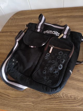 Bolso Animal Negro Multibolsillos  Amplio
