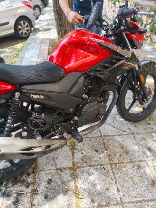 Yamaha 125 Naked 25.000 km