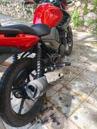 Yamaha 125 Naked 25.000 km