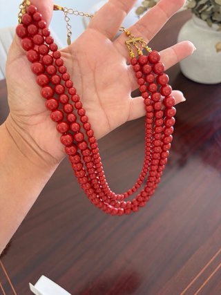 Collar elegante de flamenca con cuentas roja teja