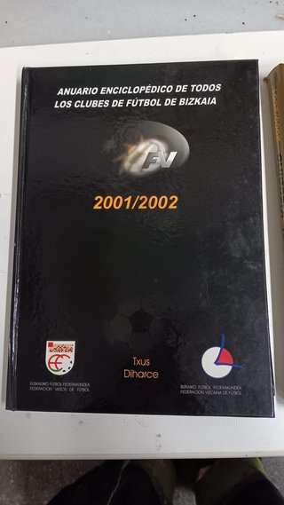 Vendo 3 anuarios enciclopédico de equipos  futbol