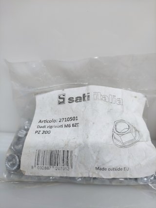 Kit 400 Viti e Dadi Sati Italia M6 2710001 2710501