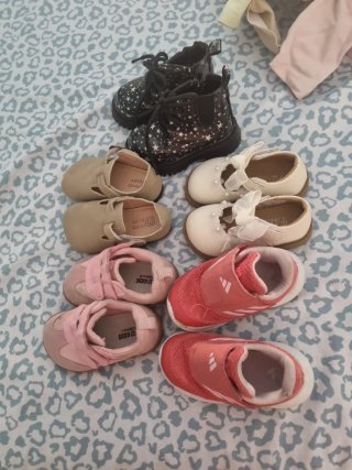 Lote Zapatillas Niña Talla 20 21 todo x solo 20