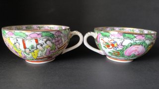 2 Chávenas de Chá Figuras Orientais PorcelanaMacau