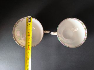 2 Chávenas de Chá Figuras Orientais PorcelanaMacau