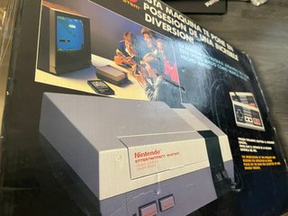 Nintendo NES Consola con Caja. Vendida no a 10