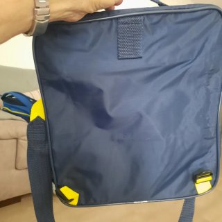 Borsa tracolla blu e gialla