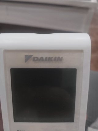 Mando Aire Acondicionado Daikin con soporte