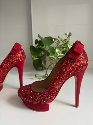 Salones fiesta Elisabetta Franchi rojos