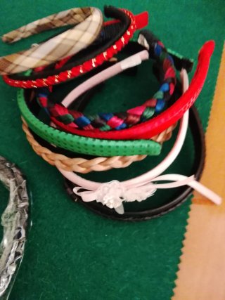 Lote de diademas variadas
