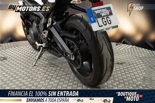 TRIUMPH Street Triple S **SC PROJECT**PUÑOS CALEFACTABLES**