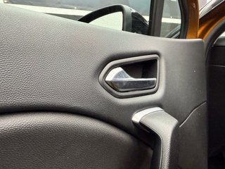 Renault Captur Zen TCe 140 EDC GPF Micro Híbrido