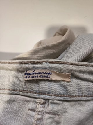 Falda vaquera desgastada Stradivarius