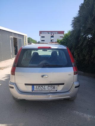 Ford Fusion 2004