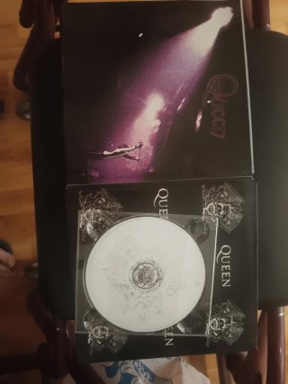CD Queen