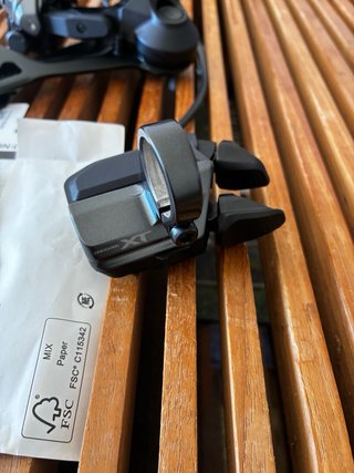 Cambio Shimano XT Di2 8260 E-Bike y Pulsador