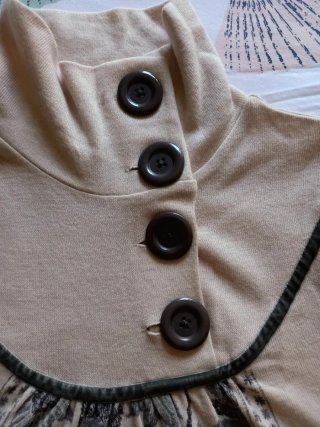 Vestido manga corta Stradivarius. Talla S