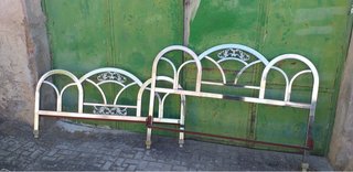 Cama niquelada de metal