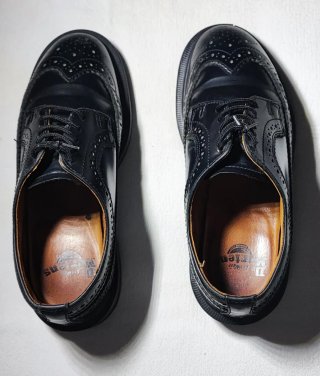 Dr. Martens Scarpa Brogue Nera