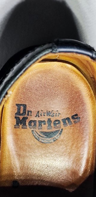 Dr. Martens Scarpa Brogue Nera