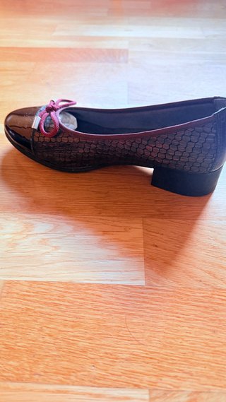 Zapatos Pitillos Negros y Morados